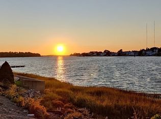 121 Bay St, Hull, MA 02045