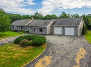 75 Nezinscott Dr, Turner, ME 04282
