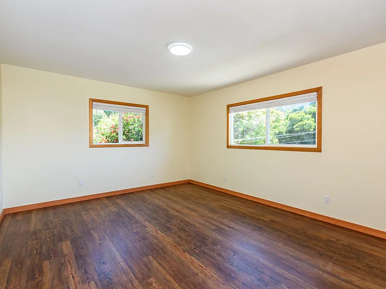 128 Mission Ave — Photo 13