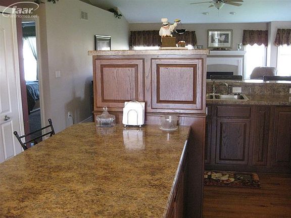 4th image of 7354 Geraldine Cir
