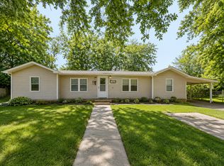 809 E Park St #A, Urbana, IL 61802