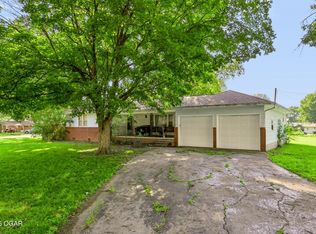 611 S 2nd St, Jasper, MO 64755
