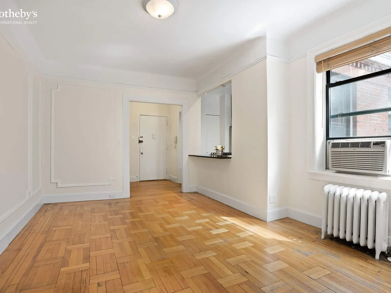 135 West 16th Street — Photo 3