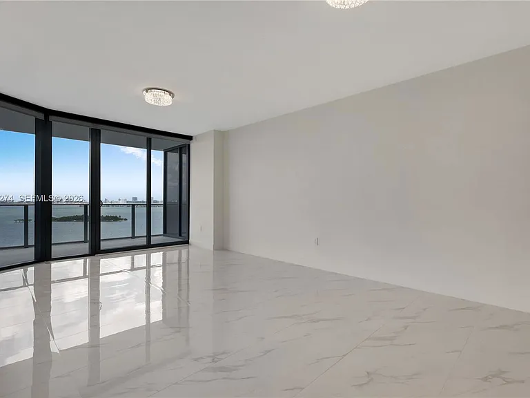 700 NE 24th St #4106 — Photo 11