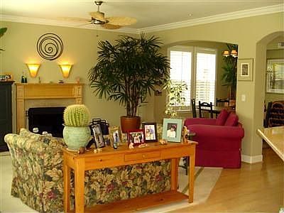 4th image of 836 Atwell Cir