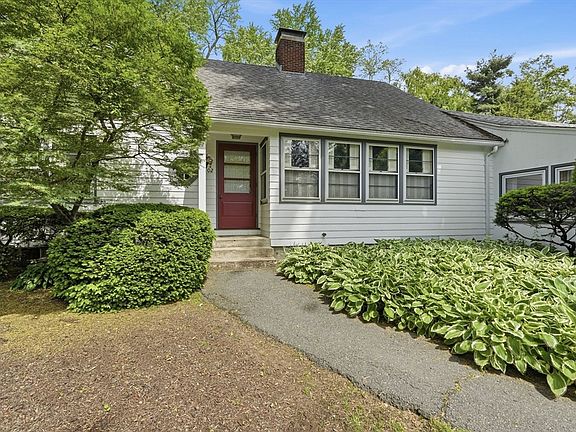 4th image of 102 Blue Hills Rd
