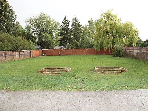 5th image of 4220 E Greenwillow Ln