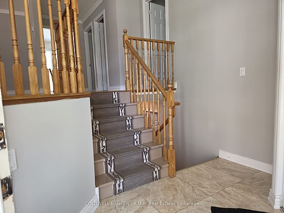 4th image of 7 Fletchers Creek Blvd