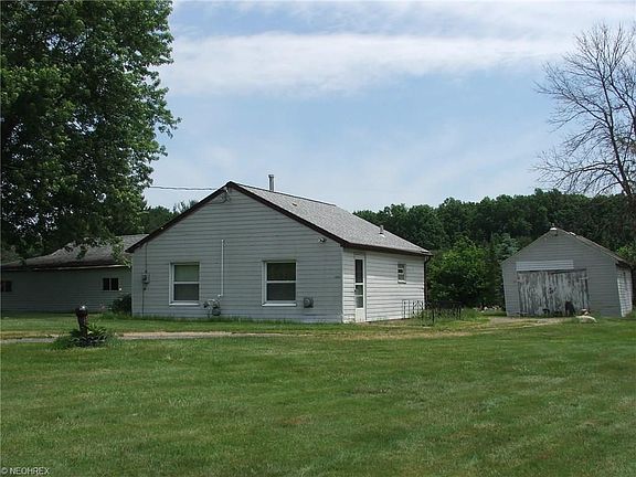 Bungalow that is second parcel in this listing.