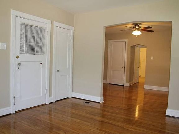 3rd image of 7560 Ethel Ave APT 1W