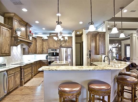 4th image of 2309 Innisbrook Dr