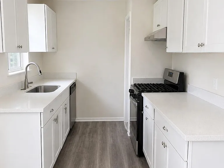 14531 Essendine Ln — Photo 6