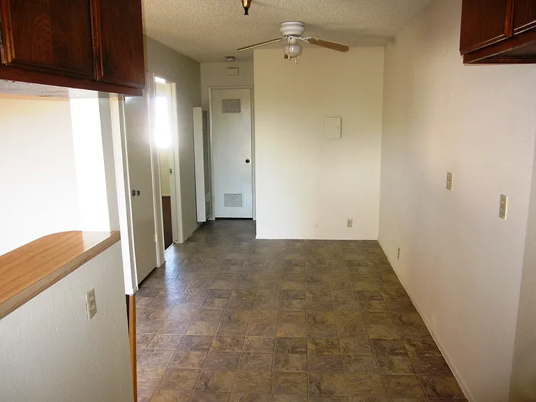 13415 Kornblum Ave #3 — Photo 9