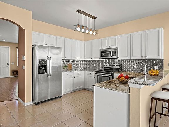 4th image of 9802 Foxhall WAY #1