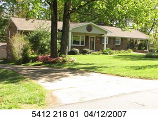 106 Hedrick Dr, Kernersville, NC 27284