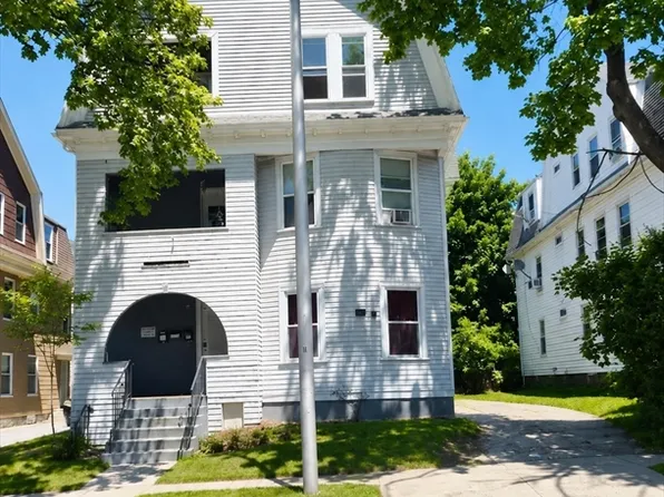 4 Euclid Ave, Worcester, MA 01610