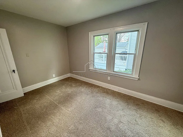 656 Hammel St — Photo 8