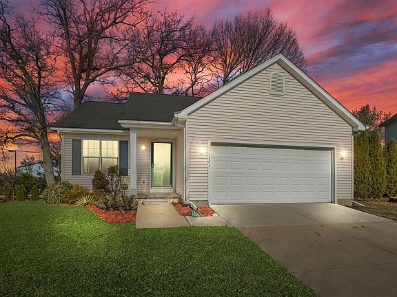 2nd image of 321 Cambridge Dr