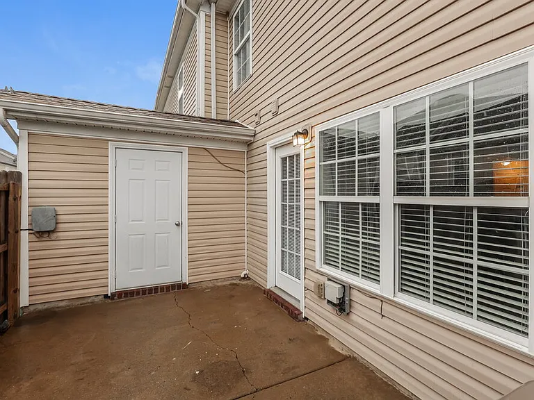 4031 George Buchanan Dr — Photo 20