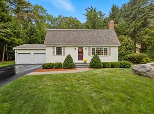 12 Sandhill Dr, Merrimack, NH 03054