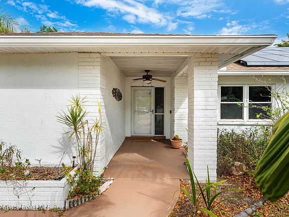 3rd image of 680 Sunset Ln