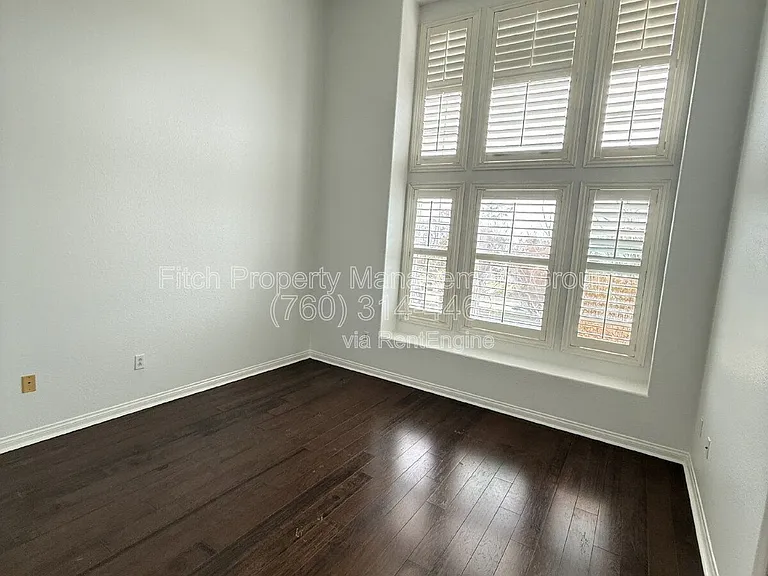 815 Harbor Cliff Way #244 — Photo 22