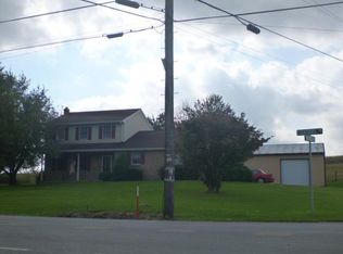 1920 Rockvale Rd, Lancaster, PA 17602
