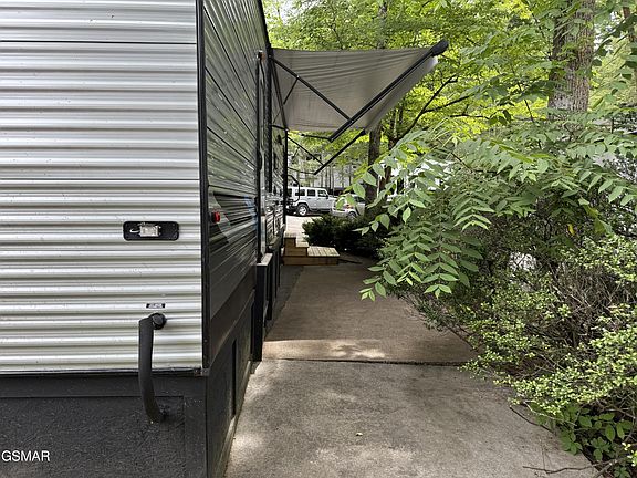 5th image of 4229 E Pkwy #104-lot 104