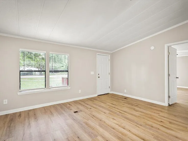 1642 Hammond Blvd — Photo 4