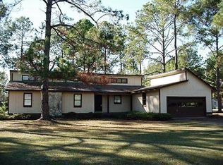 2006 Bateman Dr, Tifton, GA 31793