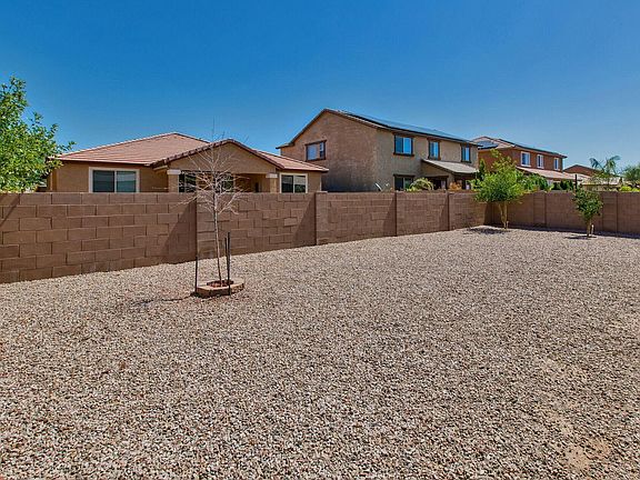 4th image of 8376 N Ponderosa Pine Pl