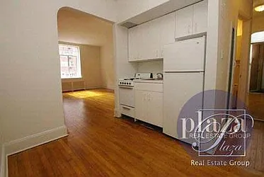 Rented by Plaza Real Estate Group