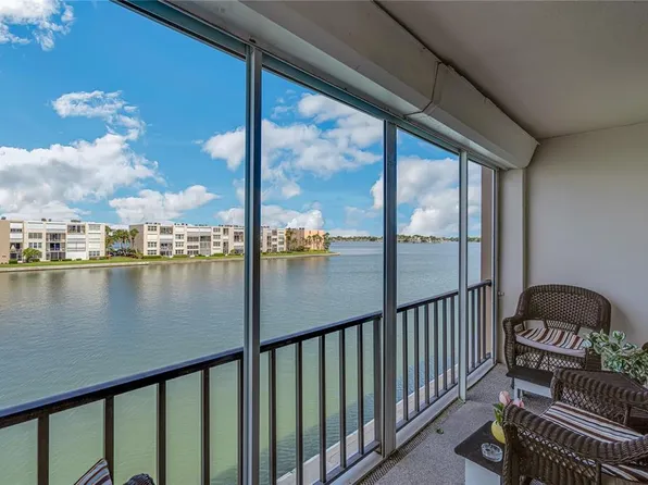 7540 Bay Island Dr S APT 355, South Pasadena, FL 33707