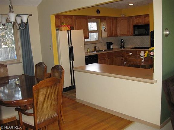 4th image of 2307 Oaklawn Dr