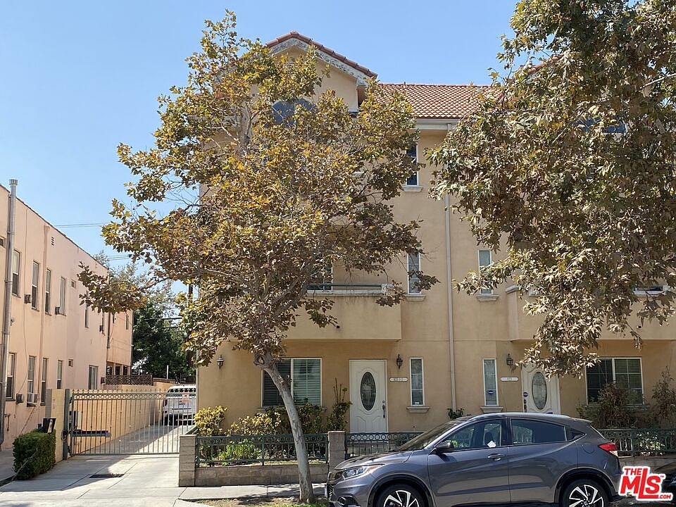 1st image of 821 S Gramercy Pl #1