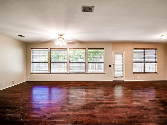 5th image of 8334 Liberty Walk Dr