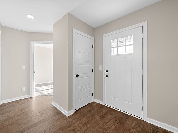 5th image of 1523 Fredrick Dr