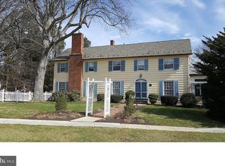 25 Upland Rd, Reading, PA 19609