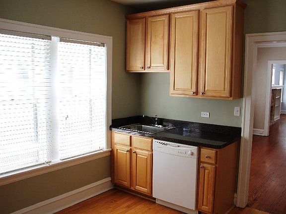 2nd image of 240 Lathrop Ave #1699781