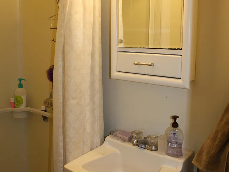 521 S Park Ave — Photo 4