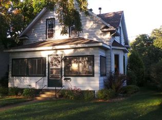 302 Riverside Dr NE, Saint Cloud, MN 56304