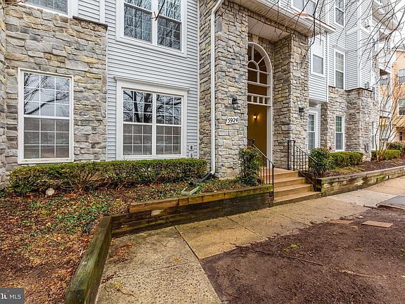 5th image of 5924 Founders Hill Dr Unit 202