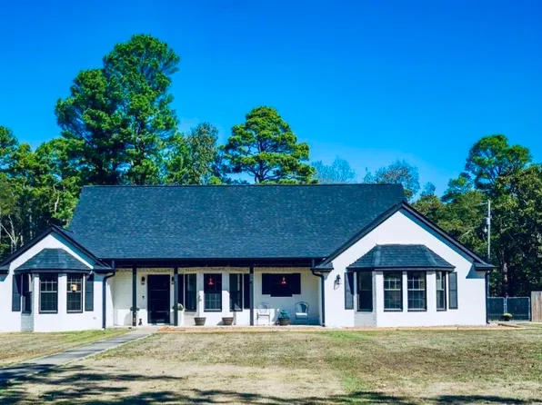 2308 Midland Dr, Mena, AR 71953