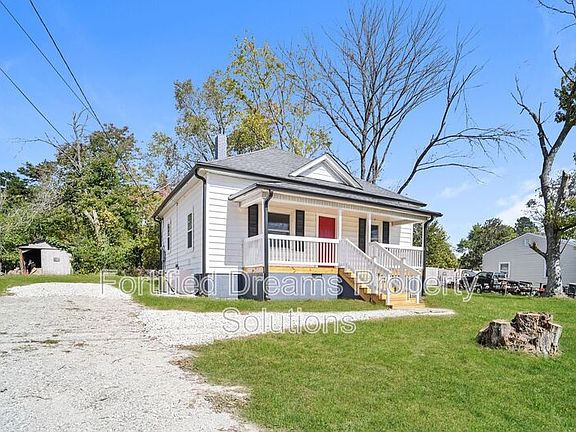 2nd image of 1719 Springmont Dr