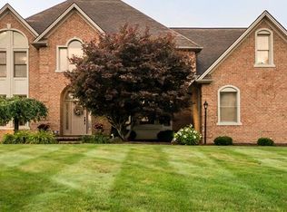 2249 Carrington St NW, North Canton, OH 44720