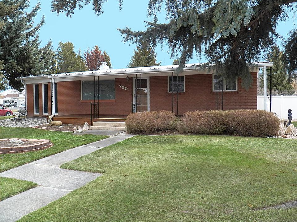 1st image of 790 N Bergeson Dr