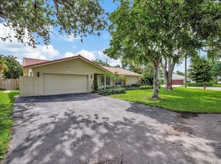 4300 NE 21st Ave, Fort Lauderdale, FL 33308