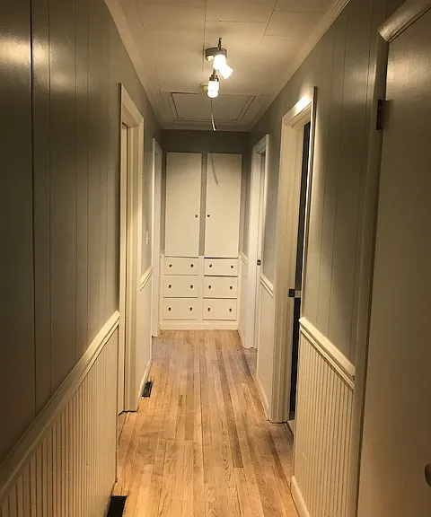 300 N Hampton Rd — Photo 2