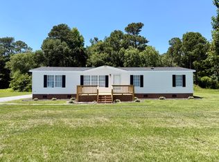 2000 Woods Crossroads Rd, Benson, NC 27504