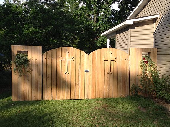 Hand crafted main gates